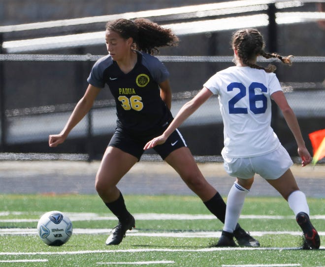 Padua's Sydni Wright controls near midfield in the first half of the Pandas' 4-0 DIAA DIv. I state tournament semifinal win against Charter School of Wilmington at Abessinio Stadium Tuesday, May 25, 2021.